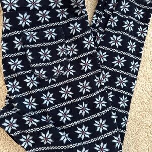 Uniqlo Snowflake Patterned Lounge pants ❄️